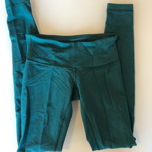 Lululemon yoga pants
